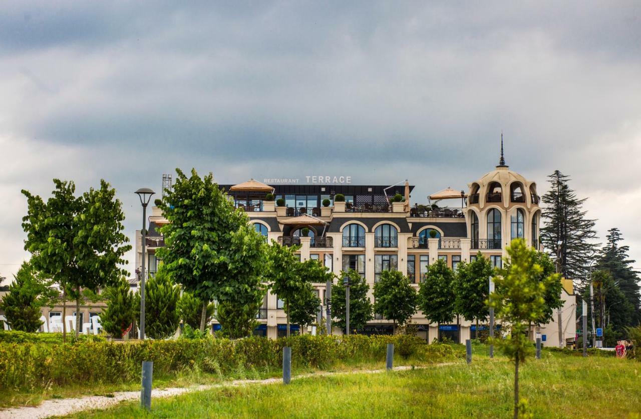 Garden Palace Zugdidi Exteriér fotografie